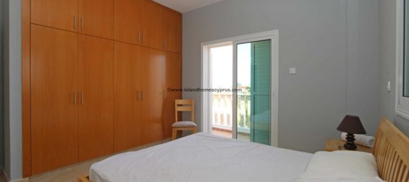 4 bedrooms House in Deryneia, Cyprus No. 23849 27