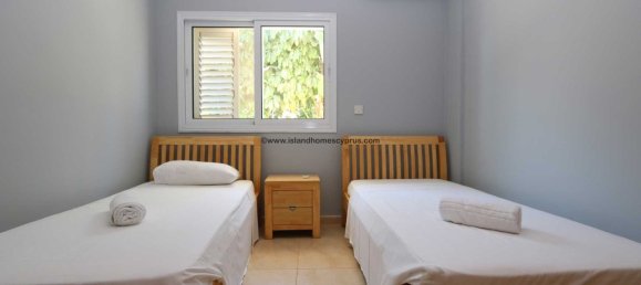 4 bedrooms House in Deryneia, Cyprus No. 23849 14