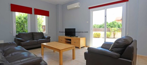 4 bedrooms House in Deryneia, Cyprus No. 23849 5