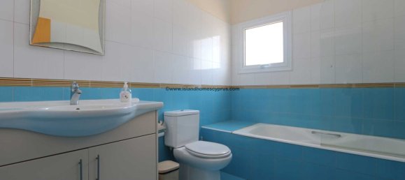 4 bedrooms House in Deryneia, Cyprus No. 23849 21