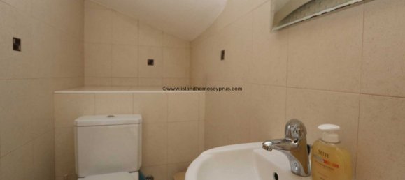 4 bedrooms House in Deryneia, Cyprus No. 23849 10