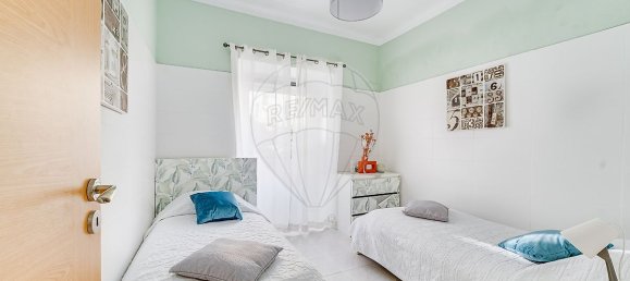 7 bedrooms House in Bucelas, Portugal No. 34979 18