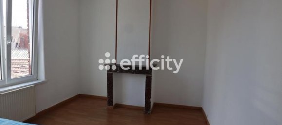 4 bedrooms House in Roubaix, France No. 277625 8