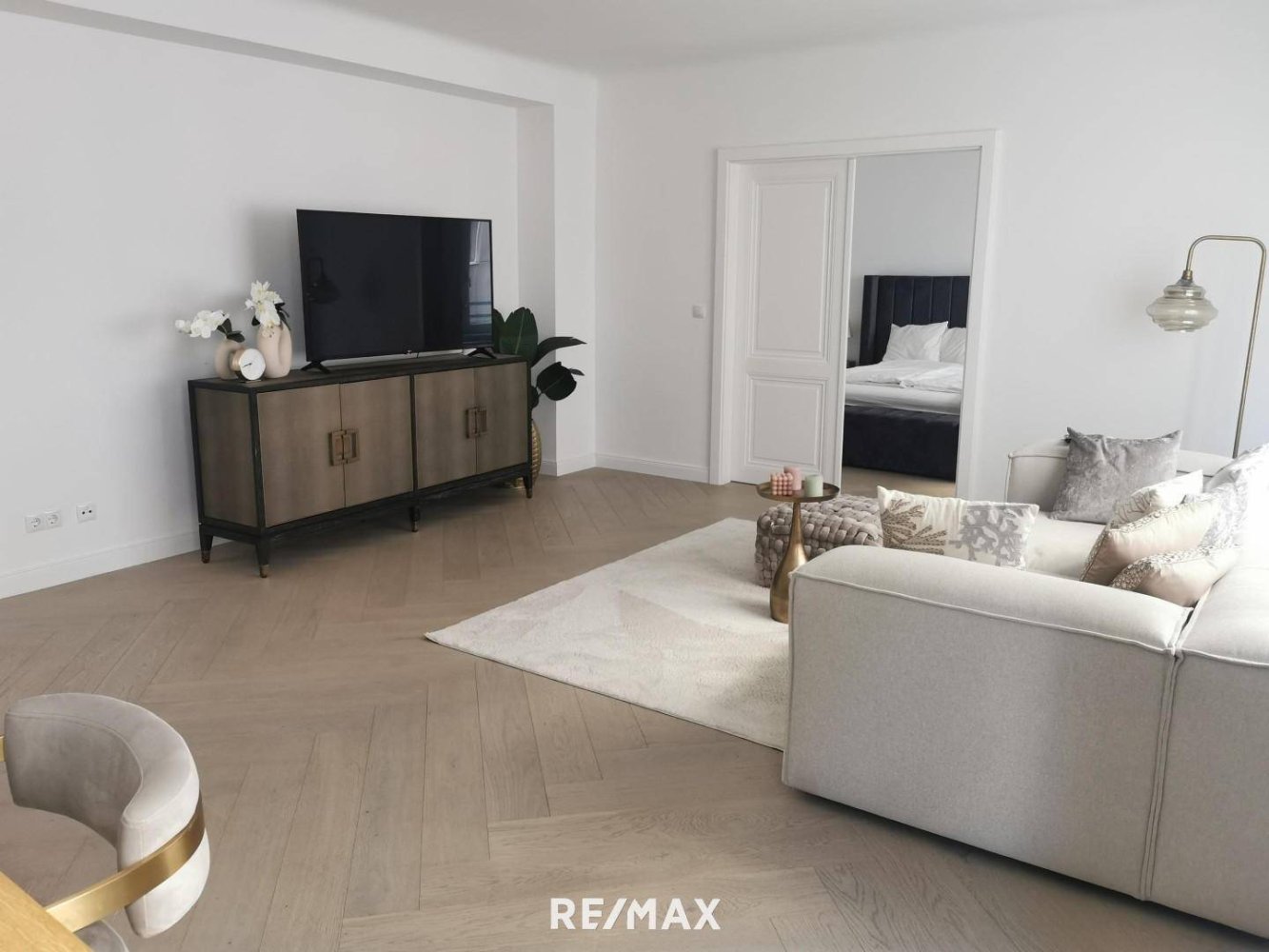 Квартира с 4 комнатами в Вена, Австрия № 211650