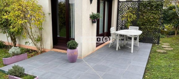 3 chambres Appartement à Noisy-le-Grand, France No. 172778 2