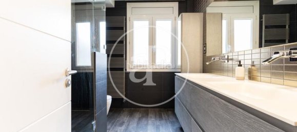 Moradia em banda T3 em Barcelona, Spain N.º 140708 35