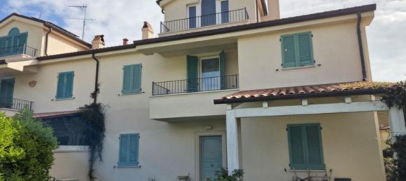 Villa T7 em Porto San Giorgio, Italy N.º 324223 2