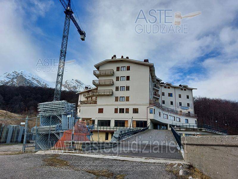 Склад с 1 комнатой в Пьетракамела, Италия № 339528