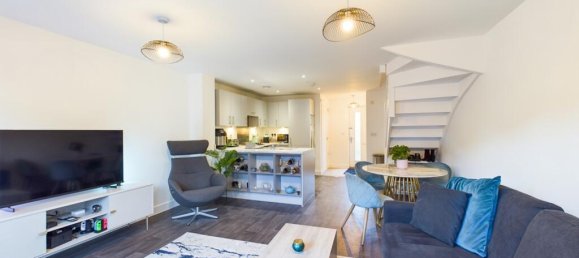 2 bedrooms House in Bordon, United Kingdom No. 13820 5