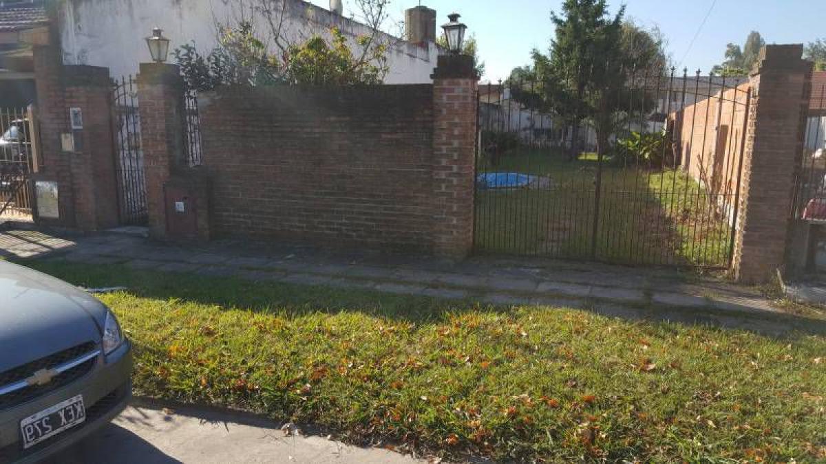  قطعة أرض في Ituzaingo, Argentina رقم 43510