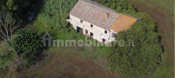 5 bedrooms House in Montemarciano, Italy No. 260910 8