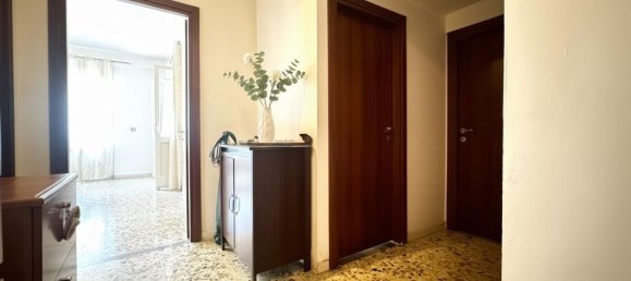 Квартира с 3 спальнями в Рим, Италия № 352545 4