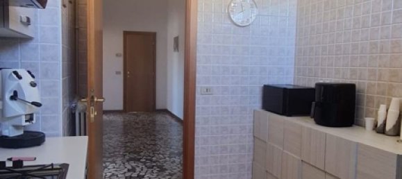 Apartamento de 4 habitaciónes en Lugo, Italy No. 230019 3
