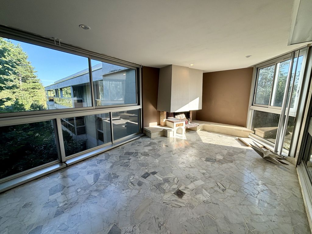 2 bedrooms Apartment in Yvelines, France No. 175363