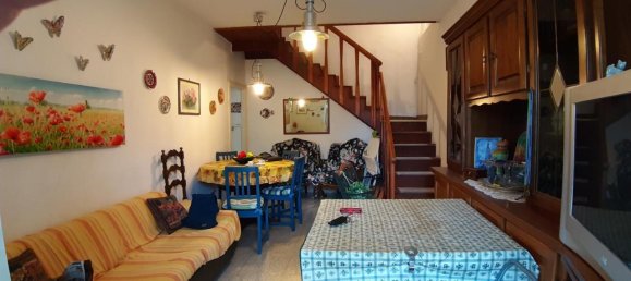4 rooms House in Rosignano Marittimo, Italy No. 117440 2