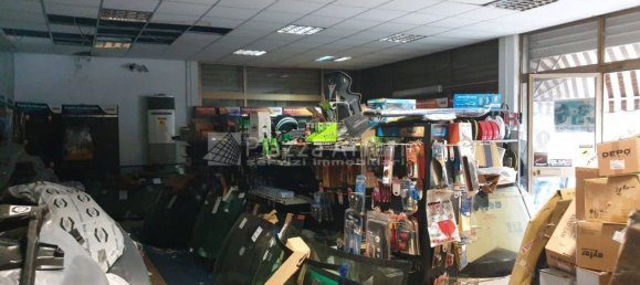 Almacén en Reggio Emilia, Italy 1400 m² No. 313044 4