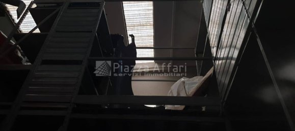 Almacén en Reggio Emilia, Italy 1400 m² No. 313044 11