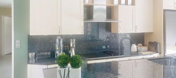 6 bedrooms House in Verton, France No. 362627 5