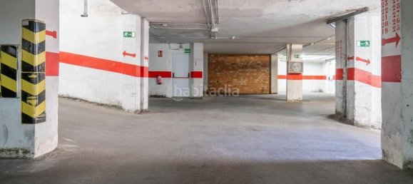 26m² Parking in Granada, Spain No. 182107 3