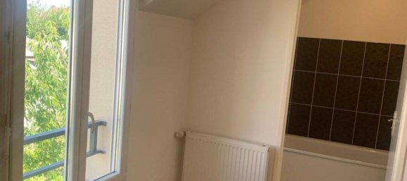 Casa de 3 dormitorios en Rosny-sous-Bois, France No. 332628 5