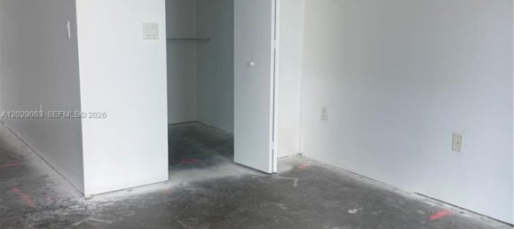 53.88 m² propiedad comercial en venta en Miami, Miami-Dade, Florida, USA № 615253 12