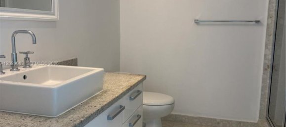 53.88 m² propiedad comercial en venta en Miami, Miami-Dade, Florida, USA № 615253 9
