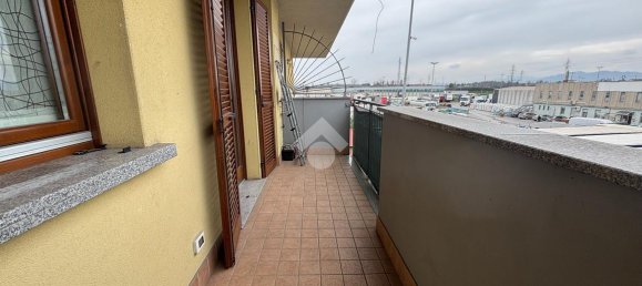 2 rooms Apartment in Osio Sopra, Italy No. 12838 6