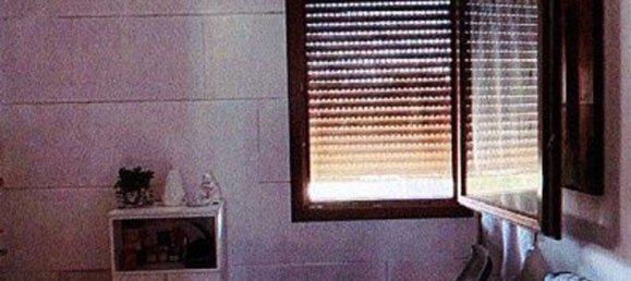 5 rooms Apartment in Piombino Dese, Italy No. 11279 7