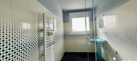 4 chambres Maison à Trégonneau, France No. 193945 13