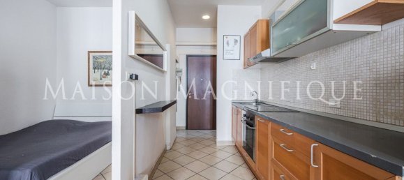 1 bedroom Apartment in Bologna, Italy No. 381506 9