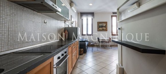 1 bedroom Apartment in Bologna, Italy No. 381506 3