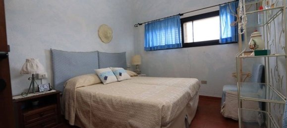 6 bedrooms Villa in Sardinia, Italy No. 246104 33