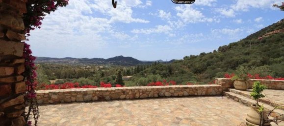 6 bedrooms Villa in Sardinia, Italy No. 246104 6