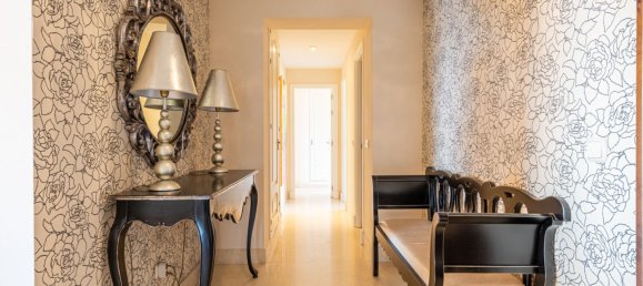 4 bedrooms Penthouse in Malaga, Spain No. 122002 9