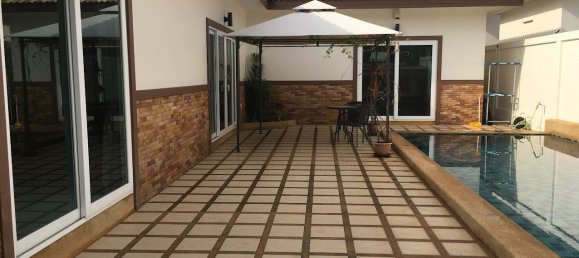 3 bedrooms House in Pattaya, Thailand No. 27411 27