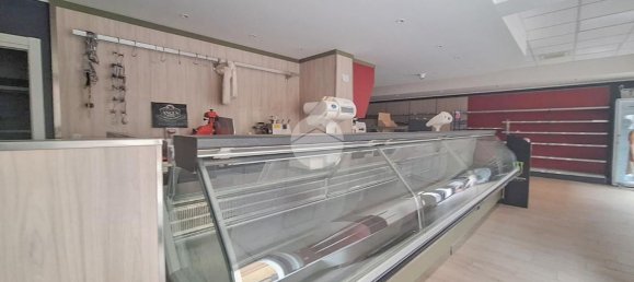 200m² Commercial property in Trescore Cremasco, Italy No. 359733 4