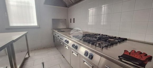 200m² Commercial property in Trescore Cremasco, Italy No. 359733 16