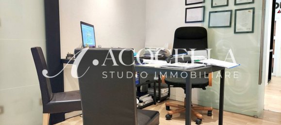 Propiedad comercial de 2 habitaciónes en Bologna, Italy No. 270013 17