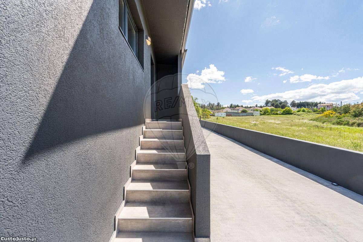 3 bedrooms House in Chaves, Portugal No. 19523