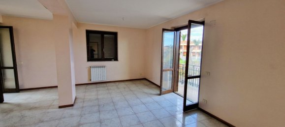 3-Zimmer Wohnung in Mascali, Italy, Nr. 122853 2