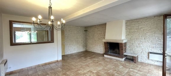 4 bedrooms House in Saint-Mammes, France No. 180375 3