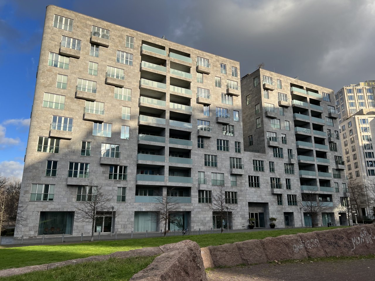 Квартира с 2 спальнями в Тиргартен, Германия № 75060