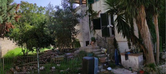 10 rooms Apartment in Pozzuoli, Italy No. 9503 11