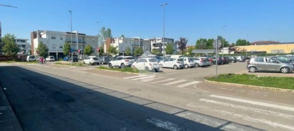 300m² Commercial property in Nonantola, Italy No. 88233 16