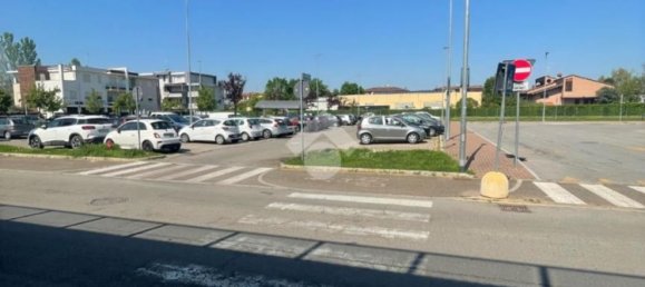 300m² Commercial property in Nonantola, Italy No. 88233 8