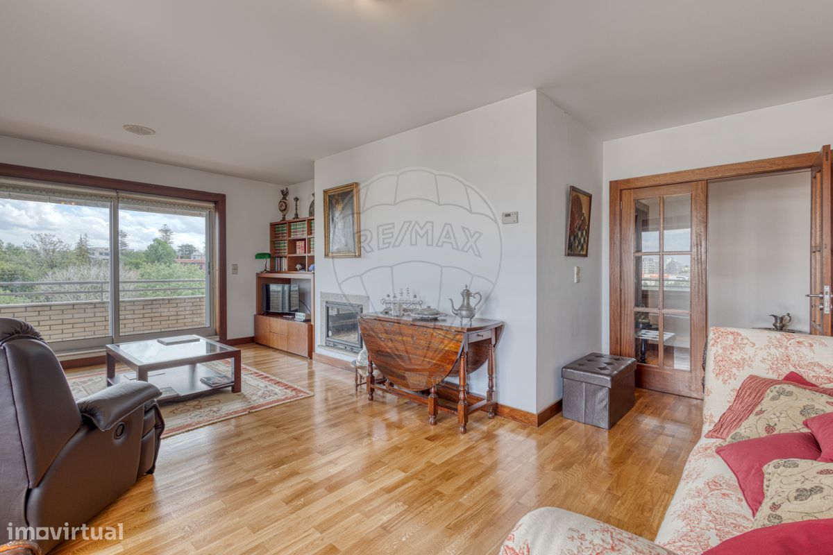 2 bedrooms Apartment in Porto, Portugal No. 266152