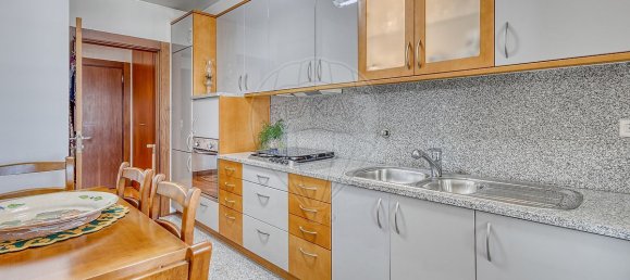 2 Schlafzimmer Wohnung in Porto, Portugal, Nr. 266152 4