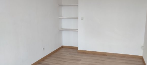 210m² Building in Ouzouer-sur-Trezee, France No. 219635 5