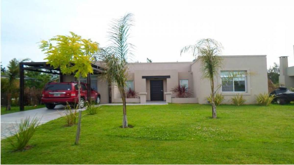 3 Schlafzimmer Haus in Berazategui, Argentina, Nr. 51925