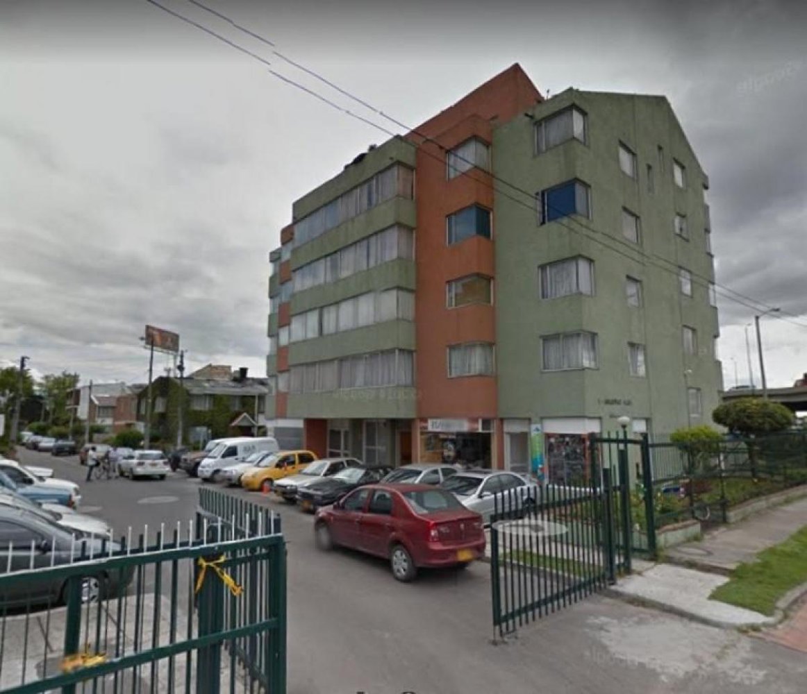 Дом с 3 спальнями в Богота, Колумбия № 13518